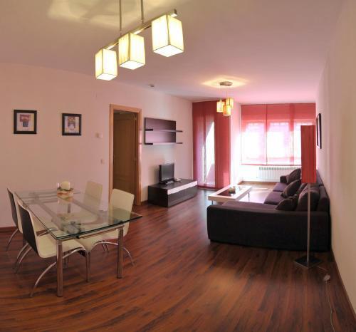 Apartamentos Turisticos Veladiez La Lastrilla Buitenkant foto