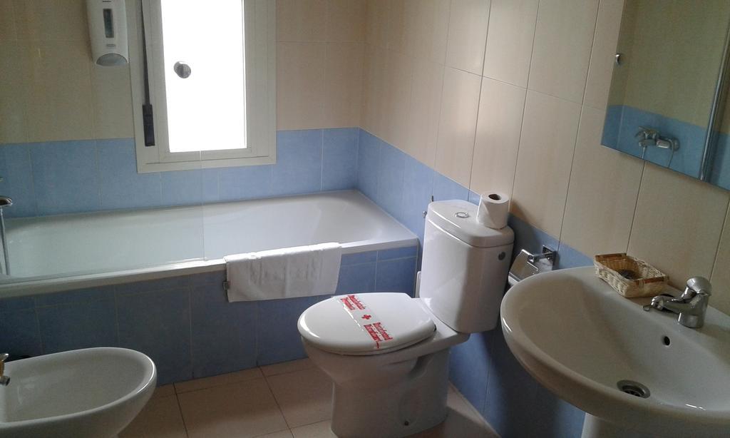 Apartamentos Turisticos Veladiez La Lastrilla Kamer foto