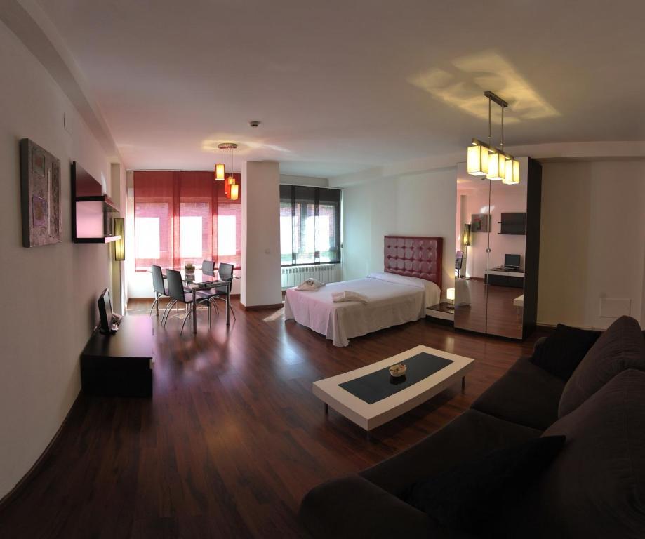 Apartamentos Turisticos Veladiez La Lastrilla Buitenkant foto